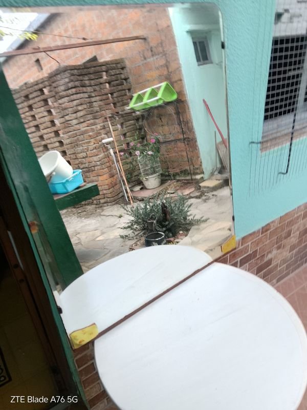 Item 889910 - Image 1