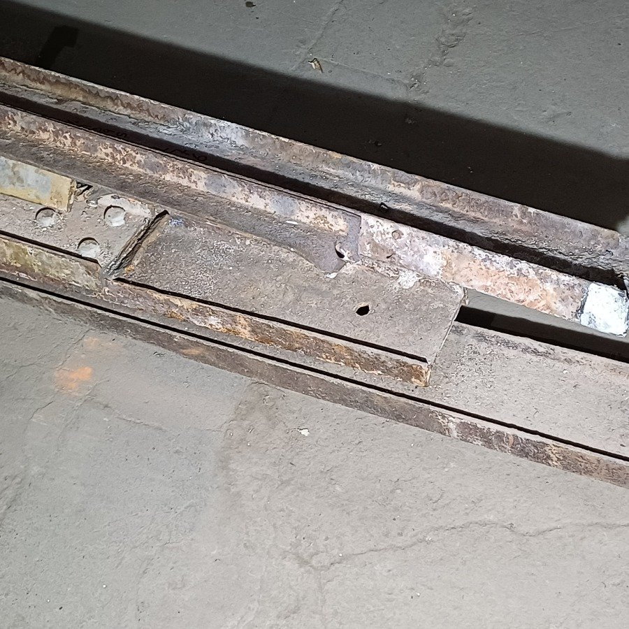 Item 16744 - Image 12