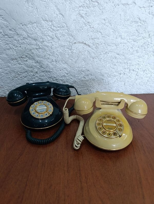Antiguos Teléfonos A LA VISTA, muy buen estado - imagen 2