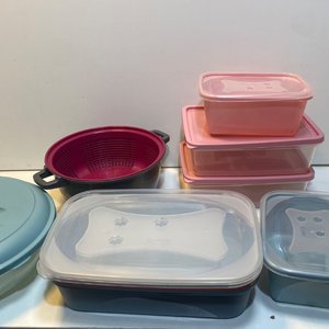 Lote siguiente: Set de 9 Tupperware Plásticos Varios Modelos y Tamaños