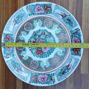 Tres Platos Decorativos Orientales: Dos Estilo Rosa Cantón y Uno Azul y Blanco con Oro - imagen 7