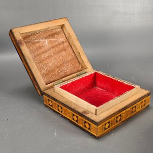 Lote de 4 Cajas Decorativas: Caja Secreta Japonesa, 2 Alhajeros (Marquetería y Khatam Kari) y Fosforera Doble - imagen 15