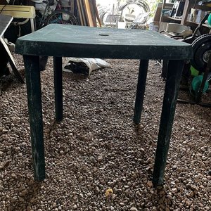 Mesa Cuadrada de PVC Verde 70x70x70 cm - imagen 2