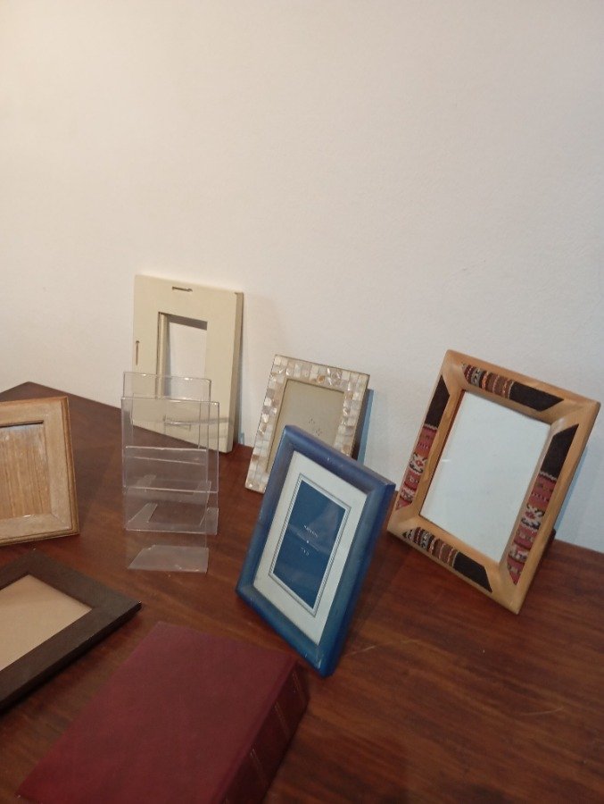 Colección de marcos para retratos en buen estado - imagen 3