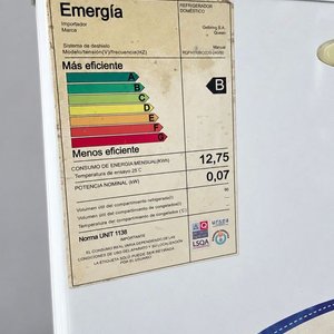 Heladera Queen 96 L con Freezer Superior y Puerta Reversible - imagen 4