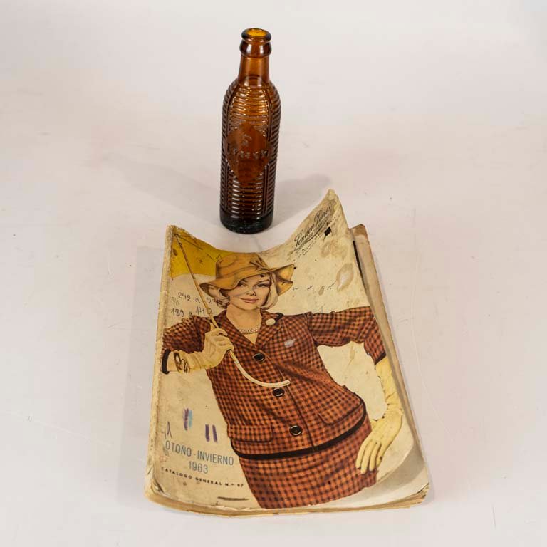 Lote anterior: Catálogo de Moda Vintage London Paris con Botella Crush