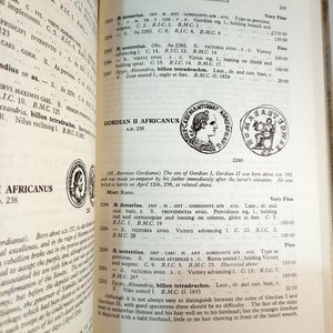Libro "Roman Coins and Their Values" de David R. Sear, Edición Revisada (1970) - imagen 4