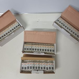 Lote siguiente: Caja con 12 Disyuntores Térmicos Unipolares TQC BH17 de 16 Amp