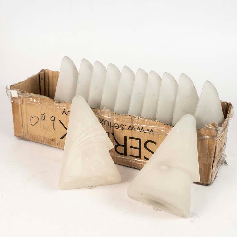 Lote anterior: Apliques de vidrio esmerilado triangulares para decoración