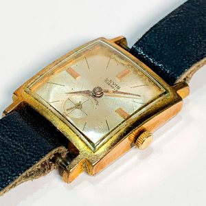 Dos Relojes de Pulsera para Dama Tissot y Levi's - imagen 3