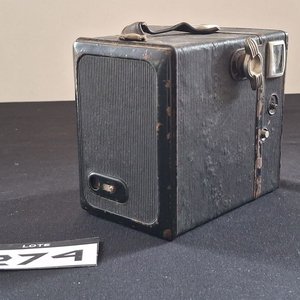 Dos Antiguas Cámaras de Cajón: Kodak Brownie y Bilora Blitz-Box - imagen 2