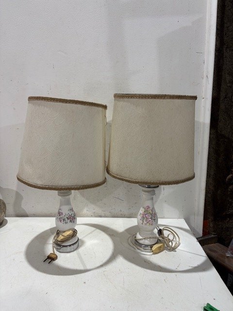Par de Lámparas de Mesa Vintage con Pantallas Florales