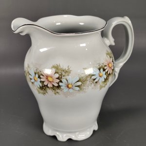 Conjunto de Porcelana Brasilera Schmidt: Tetera, Lechera, Dulcera y Cafetera con Flores - imagen 11