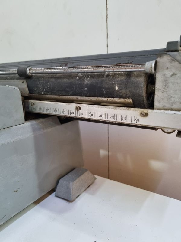 Maquina De Escribir Olivetti en Mal Estado - imagen 8