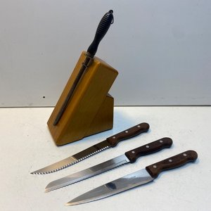 Set de Utensilios de Cocina y Parrilla: Sandwichera, Aceitera, Cuchillos y Más - imagen 8