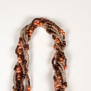 Collar de Dama con Mostacillas y Cadena Dorada - imagen 4