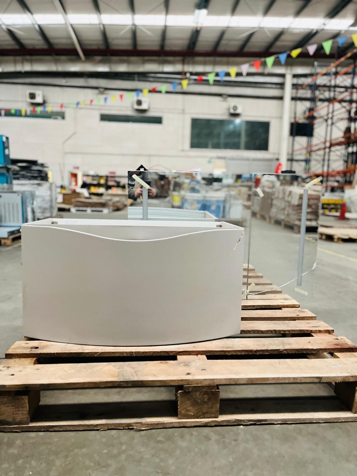 Mueble de Baño y Botiquín con Espejo Roto