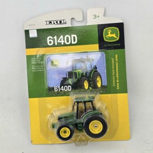 Tractor John Deere 6140D Réplica ERTL 1:64 - imagen 3