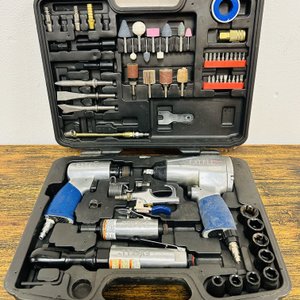 Lote #113R – Kit de herramientas neumáticas - imagen 1