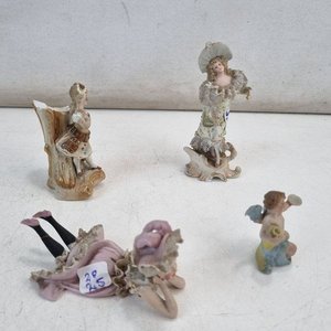 Lote de 4 Figuras Decorativas en Porcelana Vintage: Damas y Cupido - imagen 3