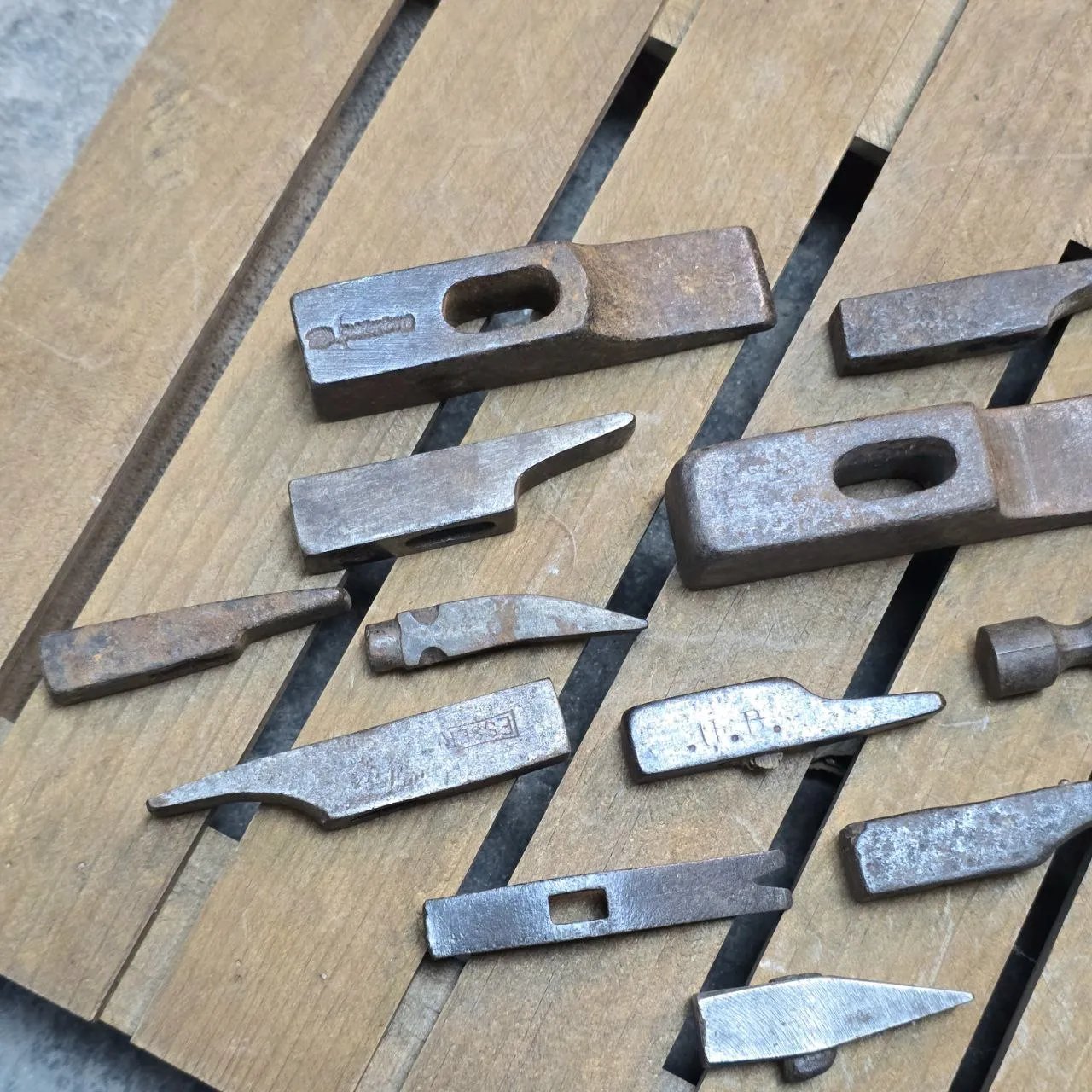 Conjunto de martillos varios sin cabo - imagen 3