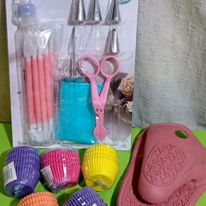 Lote anterior: Set de Repostería para Decorar Tortas: Pirotines y Manopla de Silicona