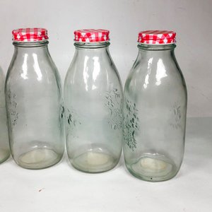 Seis Botellones Hialinos con Tapa Cuadros Rojos - imagen 3