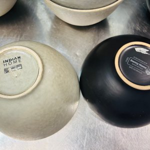 Lote de 33 Bowls de Cerámica, 2 Tamaños - imagen 3