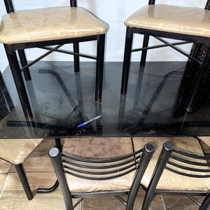 Juego de Comedor: Mesa con Tapa de Vidrio Templado y 6 Sillas de Caño Tapizadas - imagen 8
