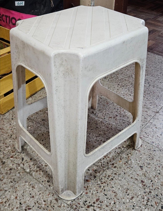 Banco Apilable de PVC Blanco