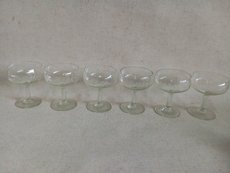 6 Copas Antiguas de Vidrio con Diseño Clásico - imagen 2