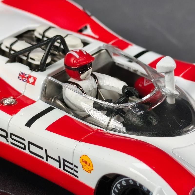 Modelo a escala de coche de carreras Porsche 908 - imagen 6