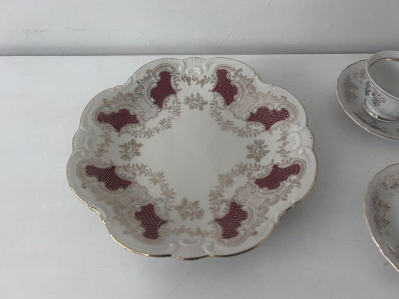 Plato de loza Bavaria con tazas y porcelana - imagen 3