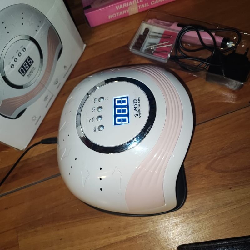 Lampara de uñas y torno: Equipamiento para cuidado personal - imagen 3