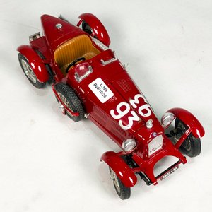 Auto a Escala Italiano 1/18 Durago Rojo con Números - imagen 3