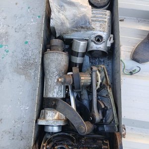Lote siguiente: Rotomartillo Desarmado en Valija con Tornillos Varios
