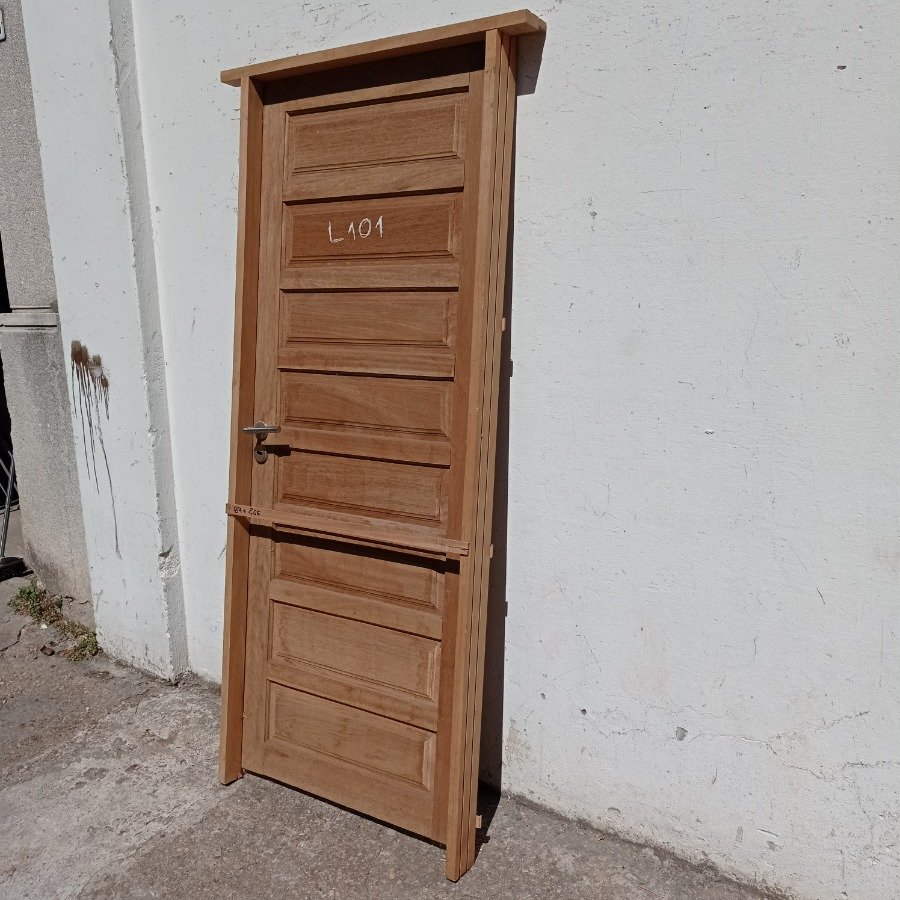 Item 16769 - Image 2