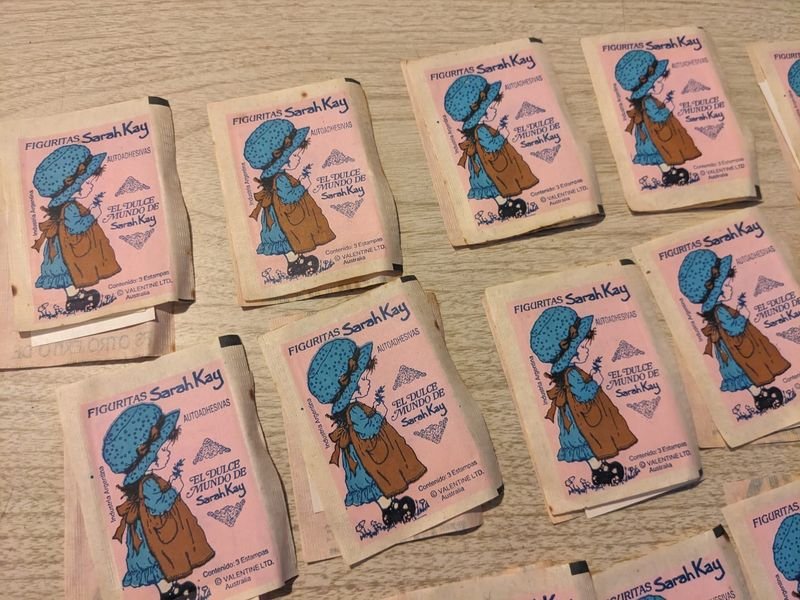 Sobres x3 de figuritas Sarah Kay - imagen 2