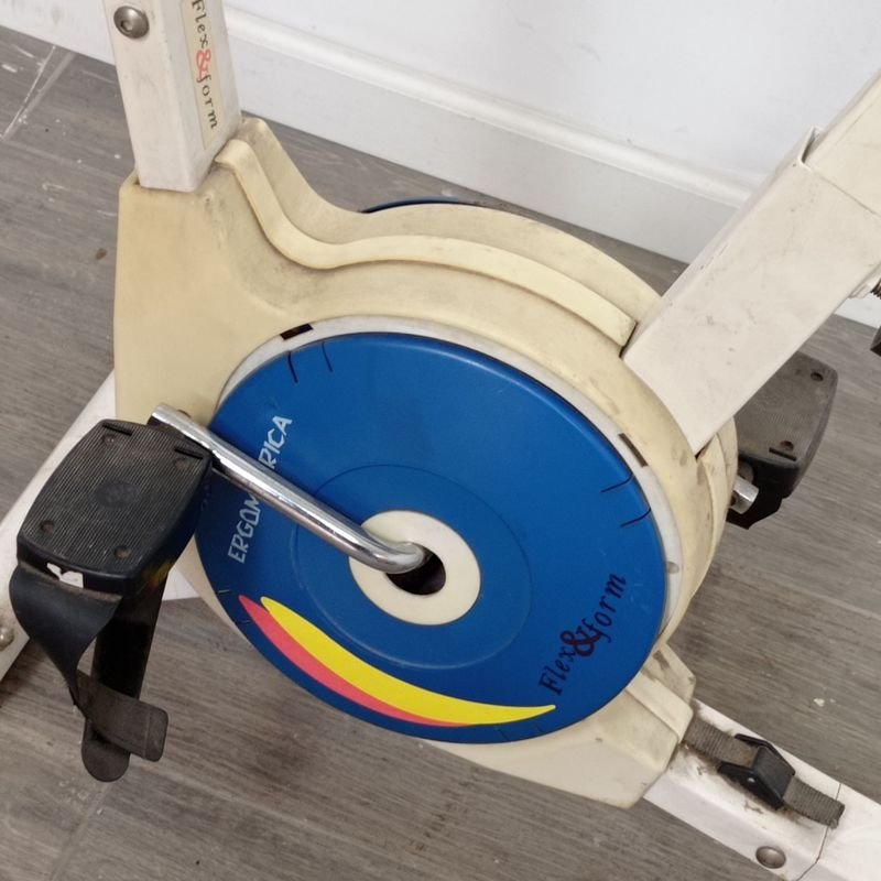 Bicicleta fija ergométrica Flex y Forma en buen estado - imagen 2