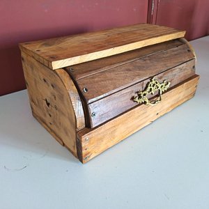 Panera de Madera con Herraje de Bronce - imagen 2