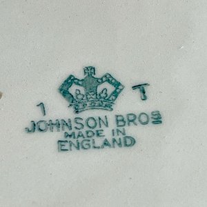 Dos Fuentes Inglesas Johnson Bros Antiguas Selladas - imagen 3