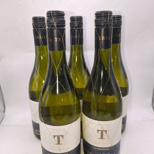Lote anterior: 5 Botellas de Vino Chardonnay Familia Traversa 750 ml