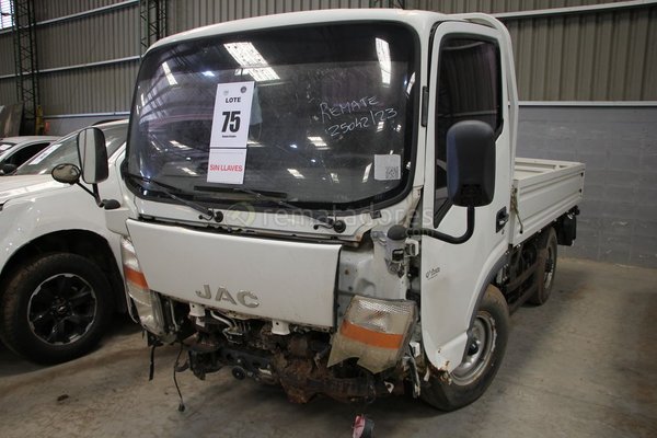 Camión JAC Blanco con Volquete - Ideal para Trabajo - imagen 1