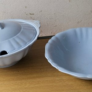 Sopera, Bowl y 5 Platillos de Loza Inglesa Celeste - imagen 3