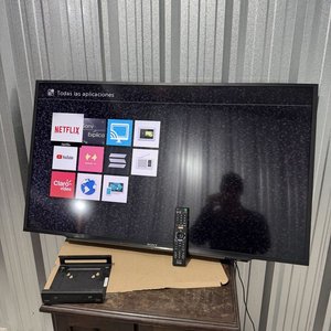 Smart TV Sony 110x63cm con Soporte y Control Remoto - imagen 5