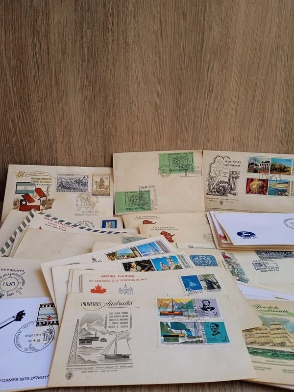 Colección de Sellos Postales y Cartas