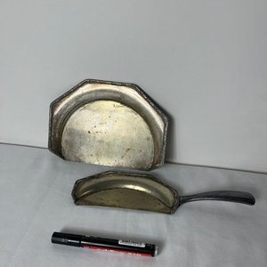 Set de Limpia Mesas Metálico con Bordes Repujados - imagen 2