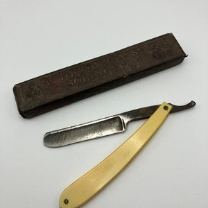Navaja de Afeitar Antigua Friedrich Herder Solingen con Estuche - imagen 1