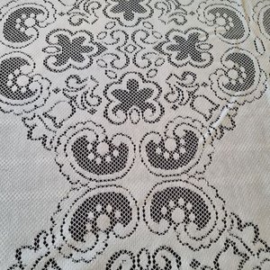 Elegante Mantel de Comedor Calado con Bordes Festoneados (200x140cm) - imagen 6