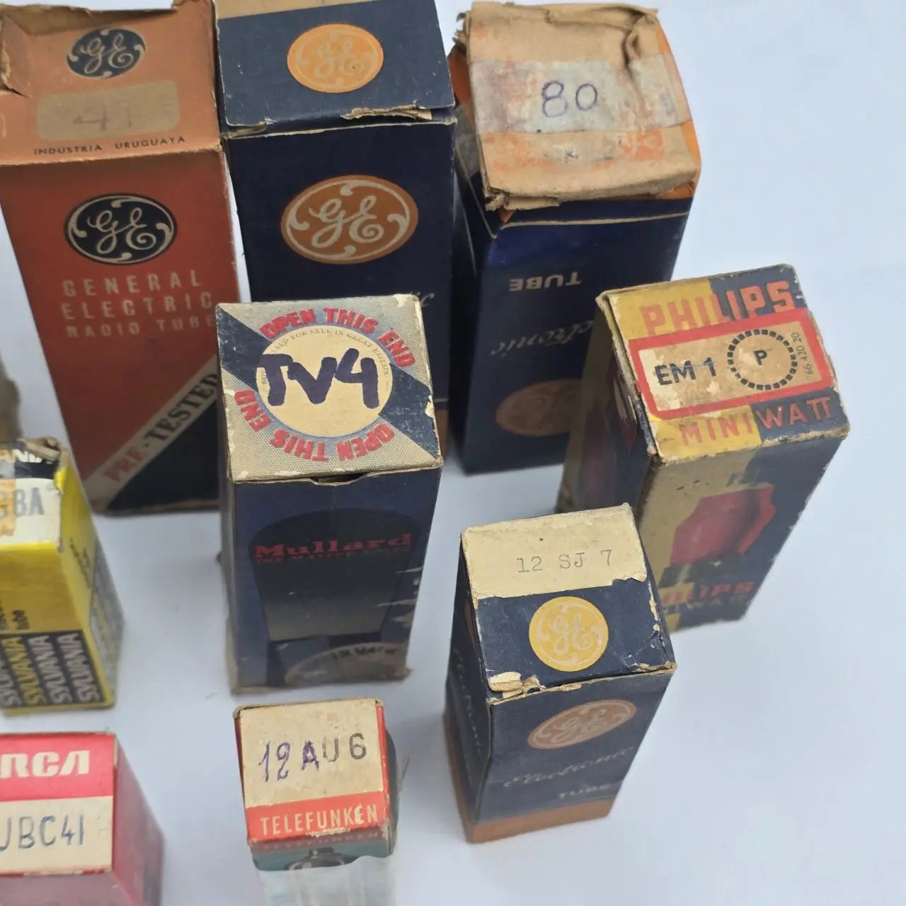 Item lote-23-valvulas-varias-x12 - Image 3